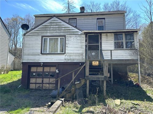 471 Edward Street, Westmont Hilltop School District, PA, 15905 | Card Image