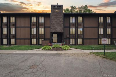 B-103 - 1734 Grove Road, Condo with 1 bedrooms, 1 bathrooms and null parking in Ypsilanti MI | Image 1