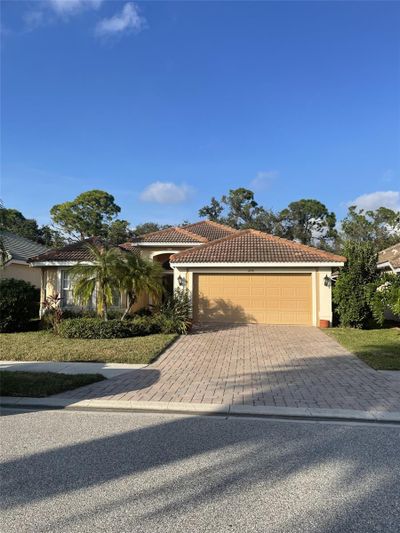 2156 Mesic Hammock Way, House other with 3 bedrooms, 2 bathrooms and null parking in Venice FL | Image 1