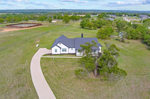 420 Zonaverde Ct, Poolville, TX, 76487-1561 | Card Image