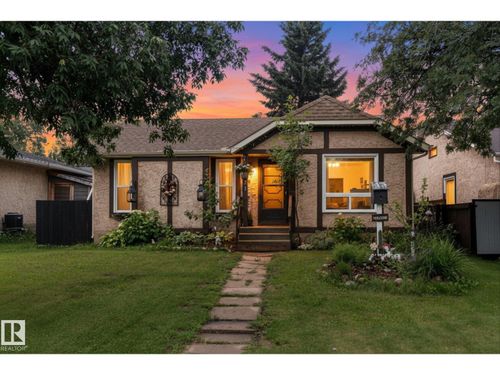 121 Greenwood Dr, Spruce Grove, AB, T7X1X8 | Card Image