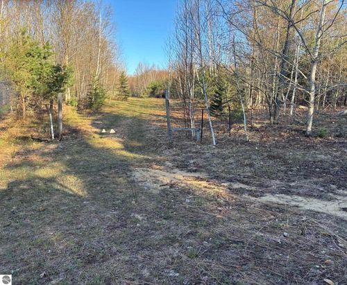 00 N Forward Rd, Lake City, MI, 49651 | Card Image