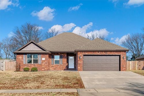 1872 Spring Creek Ave, Springdale, AR, 72764-7845 | Card Image