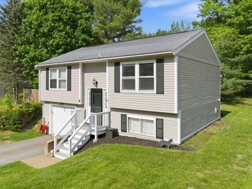 8 Glenridge Rd, Belmont, NH, 03220-4140 | Card Image