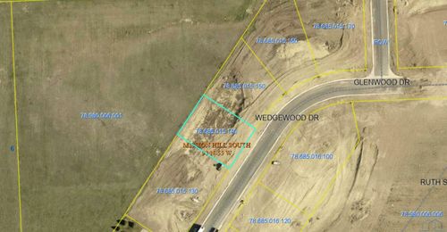 3003 Wedgewood Dr, Yankton, SD, 57078-5165 | Card Image