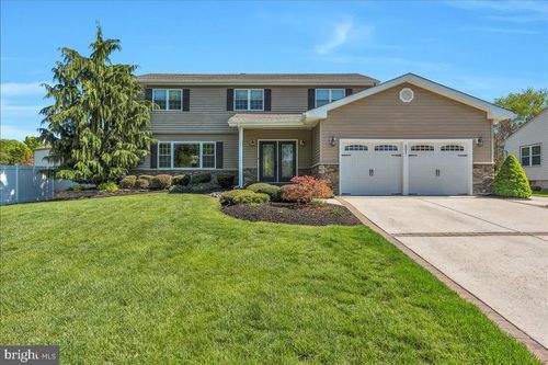 201 Sandringham Rd, CHERRY HILL, NJ, 08003-1547 | Card Image