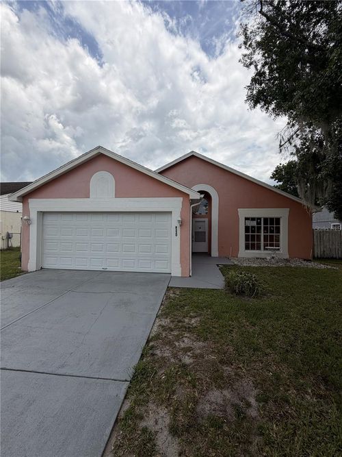 8320 Southern Forest Dr, Orlando, FL, 32829-8552 | Card Image