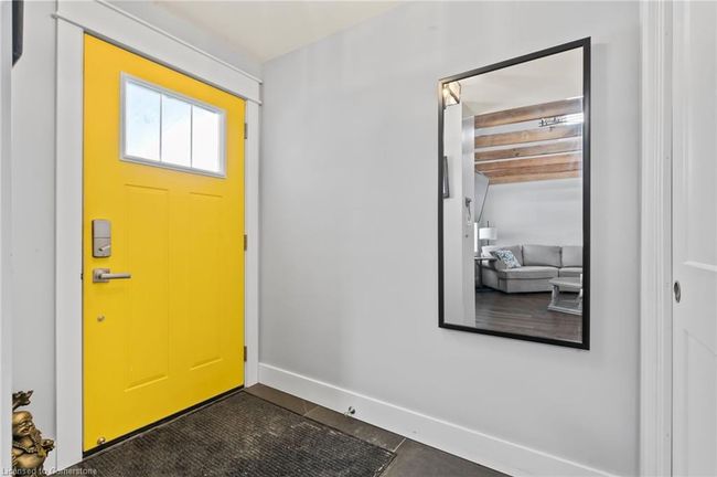 210 King St E, House other with 3 bedrooms, 2 bathrooms and 2 parking in Atwood ON | Image 8