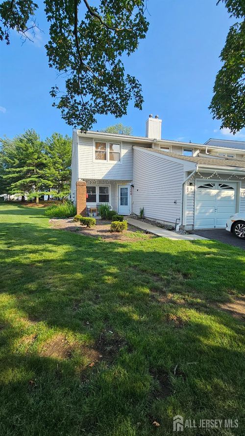 9 Sandpiper Dr, Parlin, NJ, 08859-2147 | Card Image