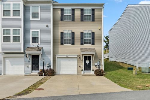 111 Tee Dr, Maidsville, WV, 26541-1102 | Card Image