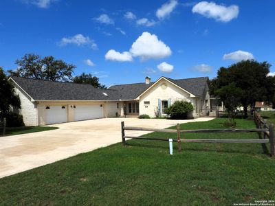 346 Knollwood Cir, House other with 3 bedrooms, 2 bathrooms and null parking in Bandera TX | Image 1