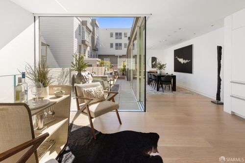 689 Minna St, San Francisco, CA, 94103-2717 | Card Image