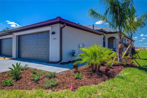 15922 Clear Skies Pl, BRADENTON, FL, 34211-1428 | Card Image