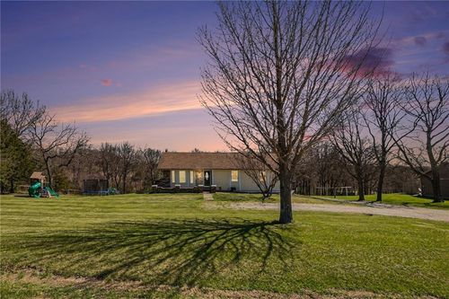 6721 Se Isley Dr, Holt, MO, 64048-8346 | Card Image