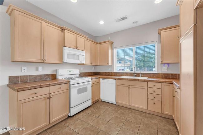 158 Desert Springs Ln, House other with 3 bedrooms, 2 bathrooms and 2 parking in Fernley NV | Image 14