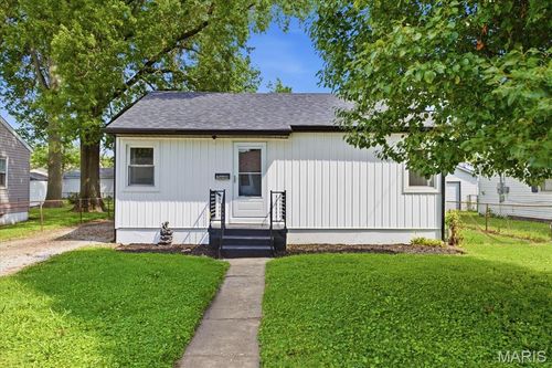2648 Center St, Granite City, IL, 62040-3418 | Card Image