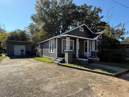 105 W Larkin Smith Rd, Poplarville, MS, 39470 | Card Image