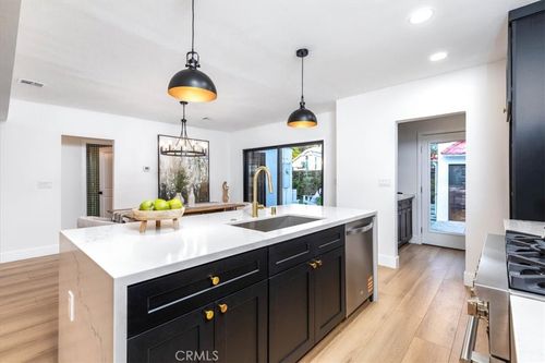 312 N Bronson Ave, LOS ANGELES, CA, 90004-1502 | Card Image