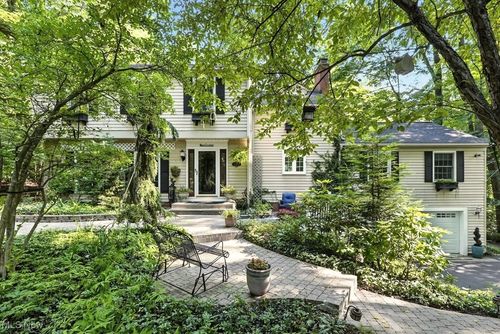 38195 Dodds Hill Dr, Willoughby Hills, OH, 44094-6965 | Card Image