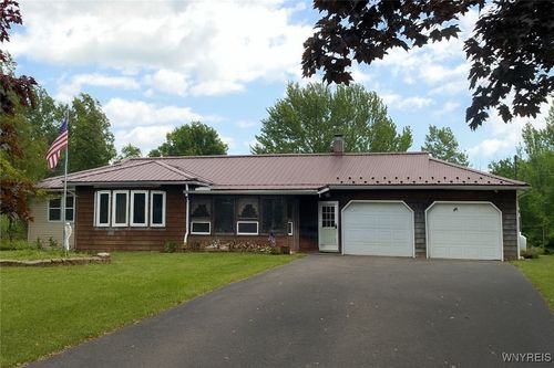 7978 Sackett Rd, Bergen, NY, 14416-9522 | Card Image