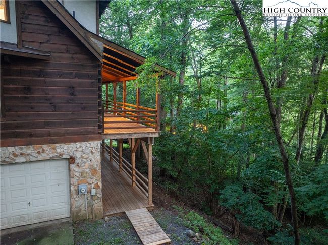 170 Mountain Laurel Ln, House other with 2 bedrooms, 4 bathrooms and null parking in Blowing Rock NC | Image 30