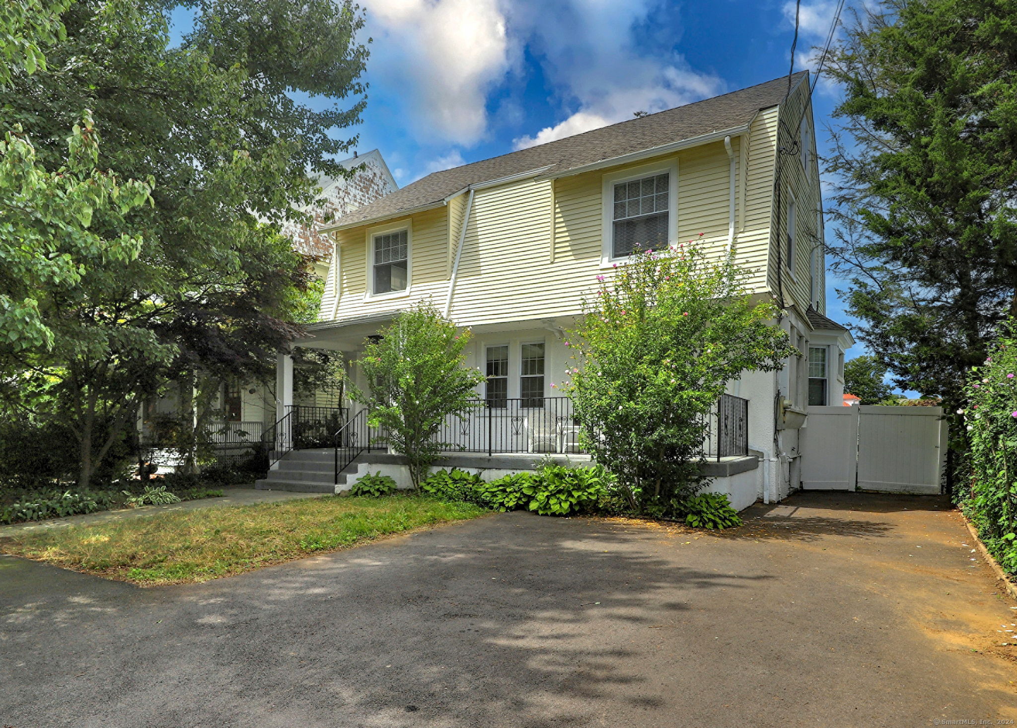 Beechwood Ave, Bridgeport, CT 06604
