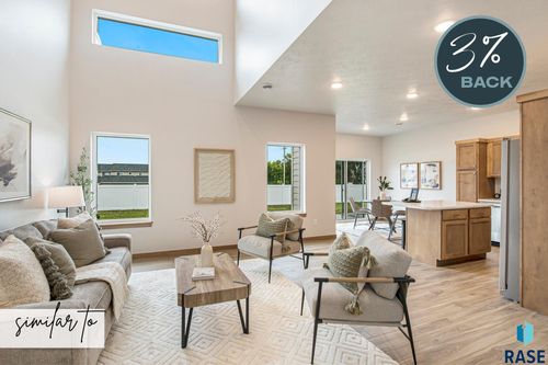 8005 E Tencate Pl, Sioux Falls, SD, 57110-6521 | Card Image