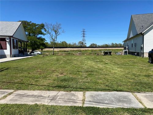 1956 Benjamin St, Arabi, LA, 70032-1758 | Card Image