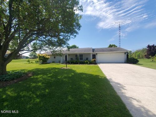 3900 Blue Bird Ln, Tiffin, OH, 44883 | Card Image