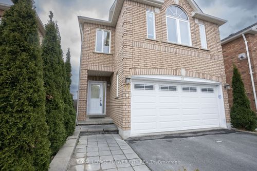 21 Summerdale Cres, Brampton, ON, L6X4V8 | Card Image