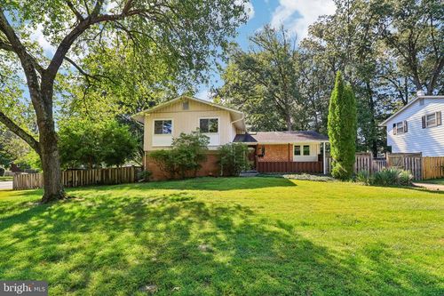 2638 Bowling Green Dr, VIENNA, VA, 22180-7030 | Card Image