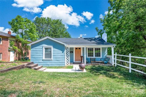 723 F Ave Se, Hickory, NC, 28602-1145 | Card Image