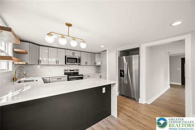 A - 8255 Mertztown Rd, Home with 6 bedrooms, 3 bathrooms and null parking in Alburtis PA | Image 11