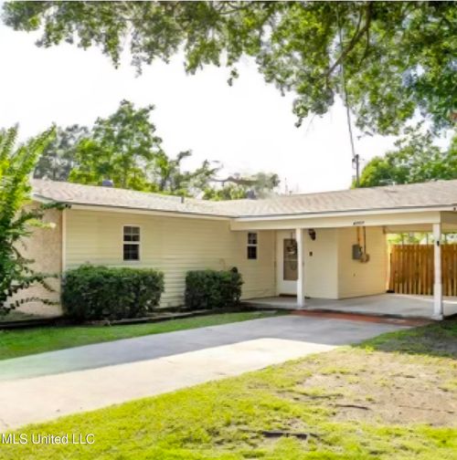 4707 Old Mobile Ave, Pascagoula, MS, 39581-4432 | Card Image