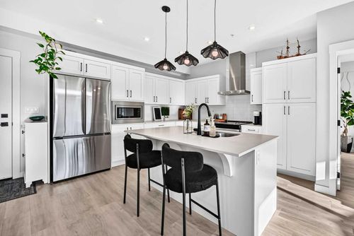 4208-200 Seton Cir Se, Calgary, AB, T3M3P7 | Card Image