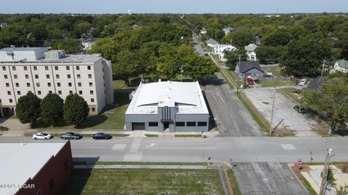 102 S Wall Ave, Joplin, MO, 64801-2516 | Card Image