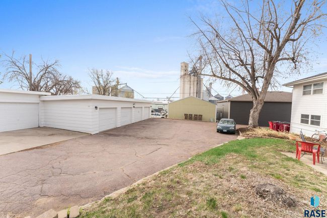 505 E 4 Th St, Home with 0 bedrooms, 0 bathrooms and null parking in Canton SD | Image 17