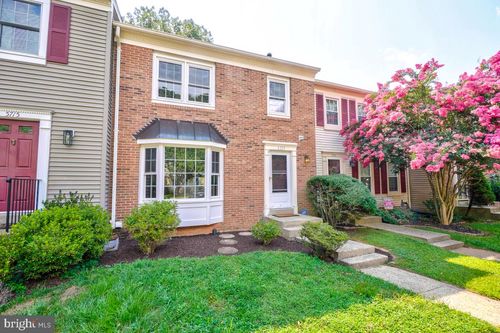 5717 Edgewater Oak Ct, BURKE, VA, 22015-2258 | Card Image