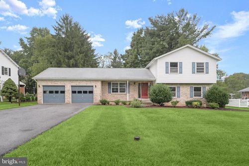 6903 Greenvale Ct, FREDERICK, MD, 21702-9466 | Card Image