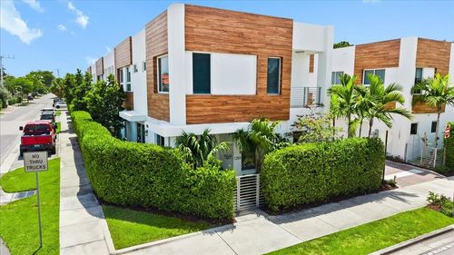 1255 Ne 18th Avenue, Fort Lauderdale, FL, 33304 | Card Image
