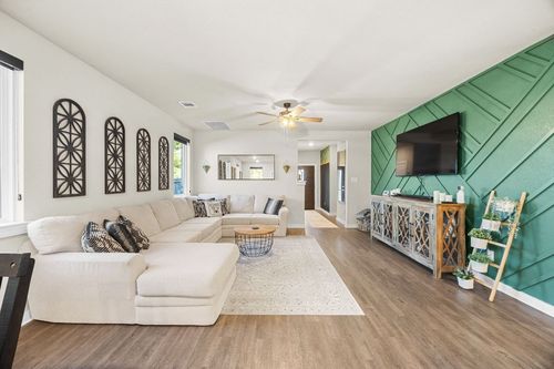 2809 Stone Branch Dr, Leander, TX, 78641-4614 | Card Image