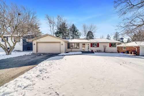 4307 Tallwood Ave, Rockford, IL, 61114-6052 | Card Image