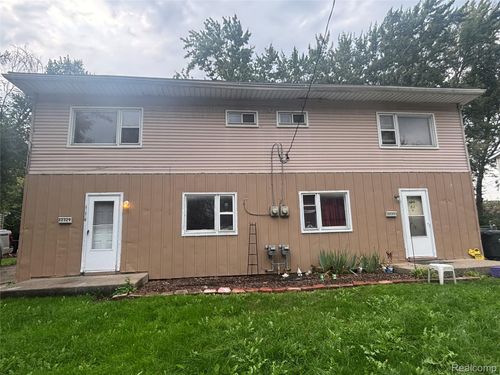 32329 Kalamazoo St, Westland, MI, 48186-4781 | Card Image