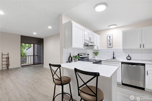 apt-165-13838 Ne 60th St, Redmond, WA, 98052-9707 | Card Image