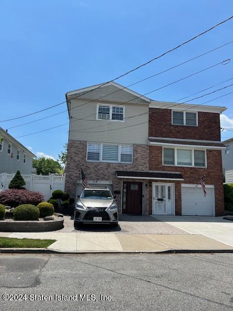 Broadway , Staten Island, NY 10306