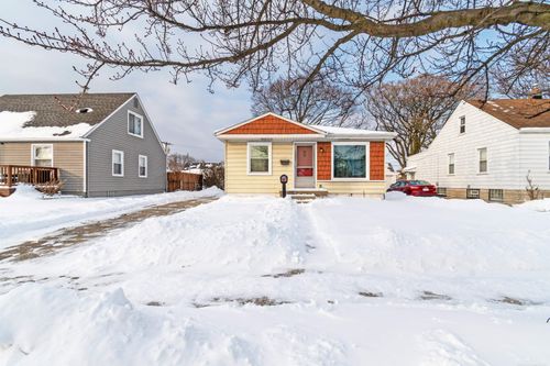 25151 Ford St, Roseville, MI, 48066-3736 | Card Image