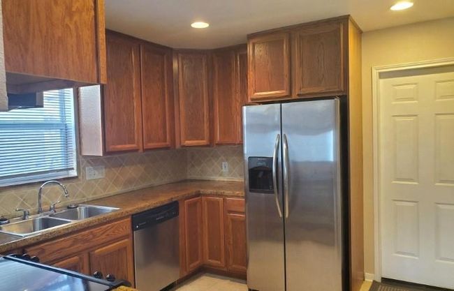 Refrigerator included | Image 6