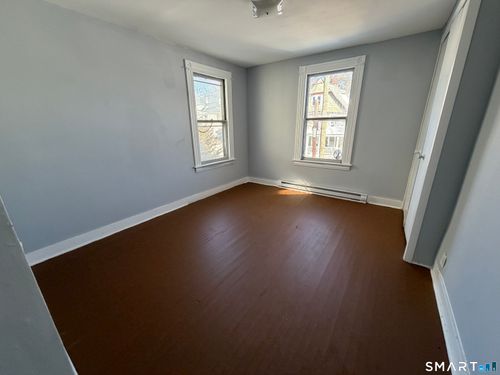 3-73 Waterville St, Waterbury, CT, 06710-1850 | Card Image