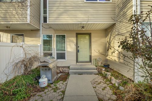 5189 S Gravenstein Park, Murray, UT, 84123-4564 | Card Image