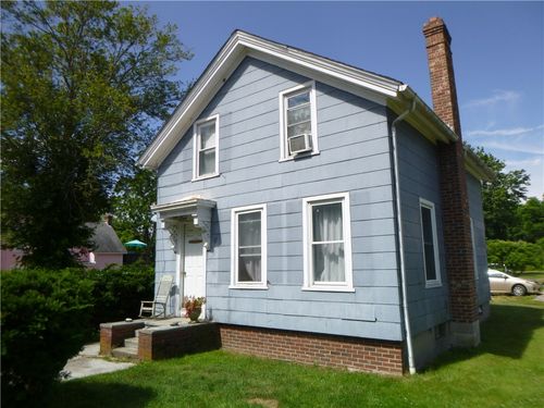 11 Alton Bradford Rd, Bradford, RI, 02808-1747 | Card Image